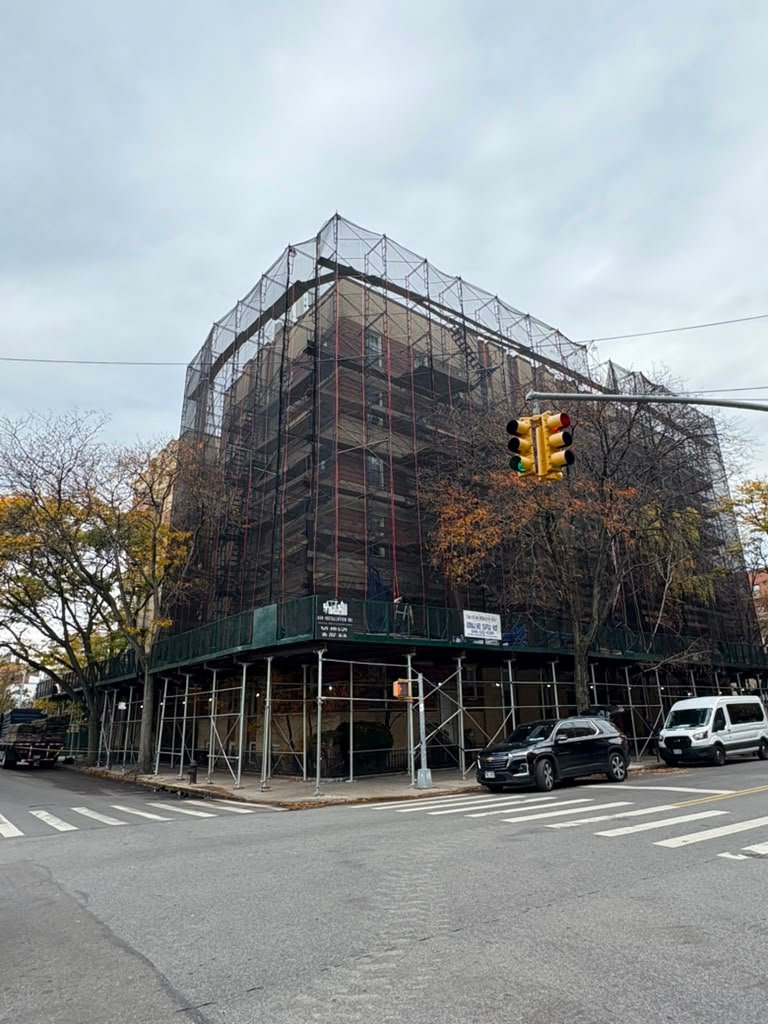Commercial Building Scaffolding & Sidewalk Shed Installation